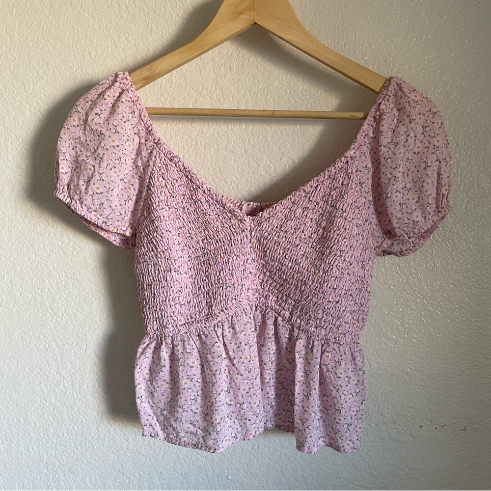 Hollister Smocked Floral Pink Short Puff Cap Sleeve Crop Top Blouse Medium
